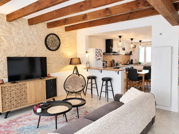 Maison en pierre rénovée 112 m² - 3 chambres + mezzanine - terrasse 32 m²
