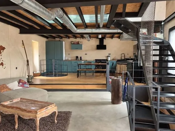 Sommières  Ancienne magnanerie rénovée avec piscine
