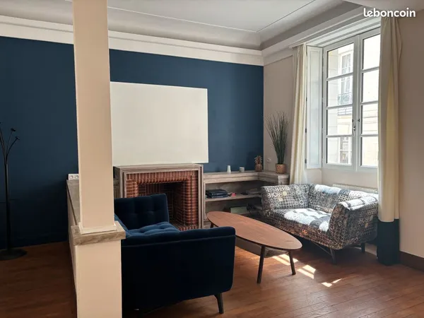 Nantes hypercentre - Commerce | Appartement de caractère 91 m² avec patio privatif, double entrée