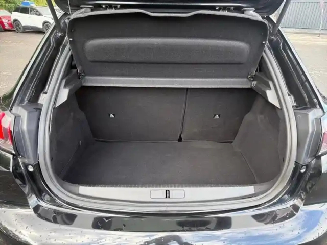 Peugeot 208 puretech 100 s&amp;s eat8 allure — photo 8