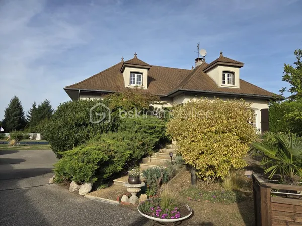 Maison 8 pièces 160 m²