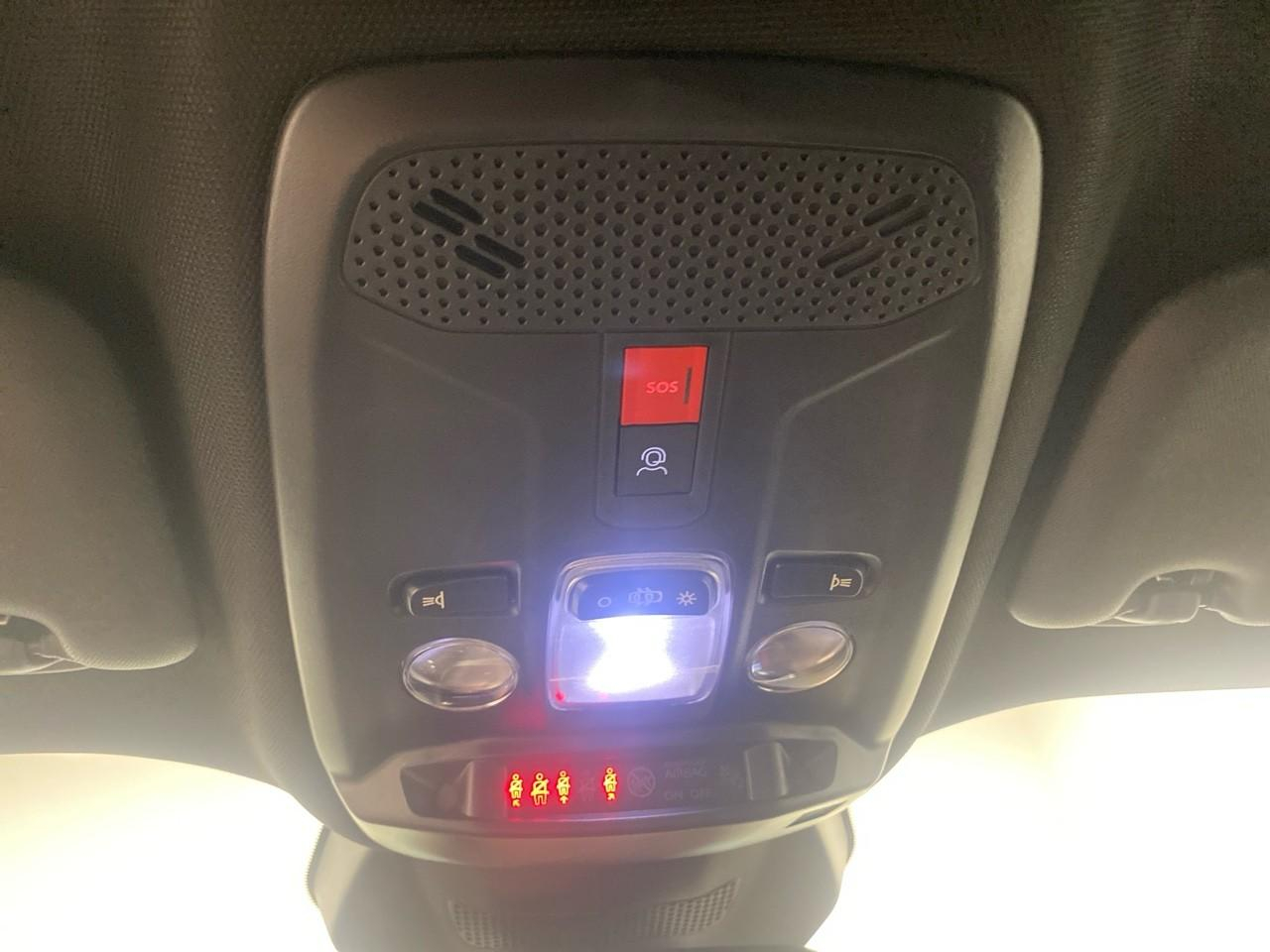 Peugeot 2008 hybrid 136 e-dcs6 allure — photo 16