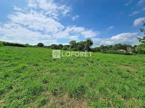 Terrain en individuel 2085 m²