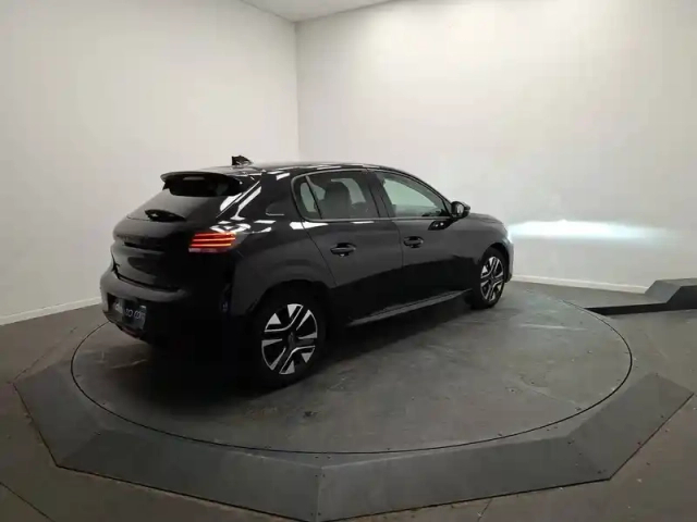 Peugeot 208 puretech 100 s&amp;s bvm6 — photo 5