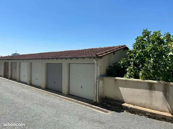 Garage à vendre