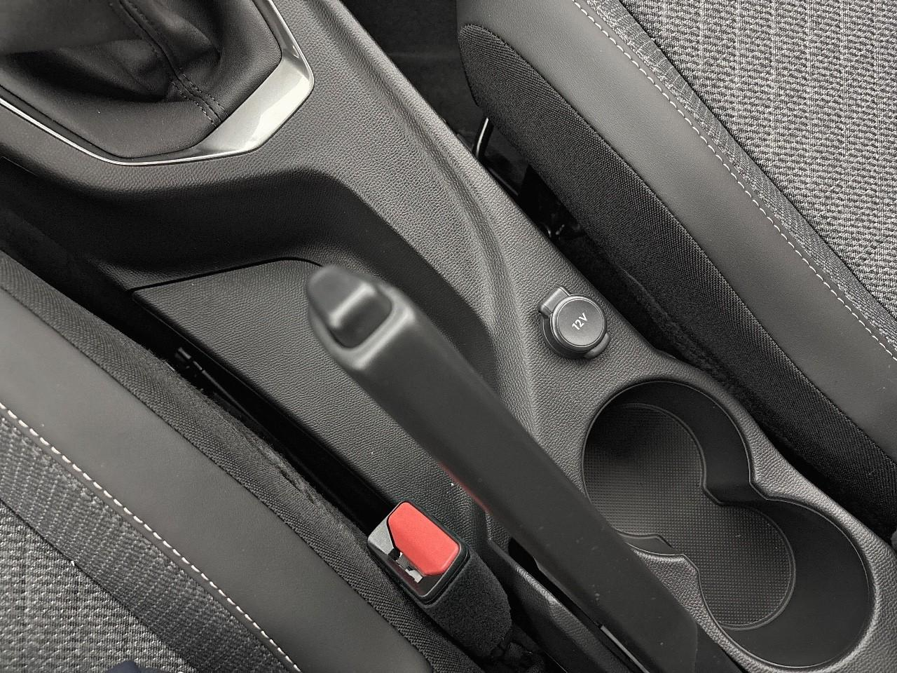 Peugeot 208 puretech 75 s&s bvm5 active — photo 30