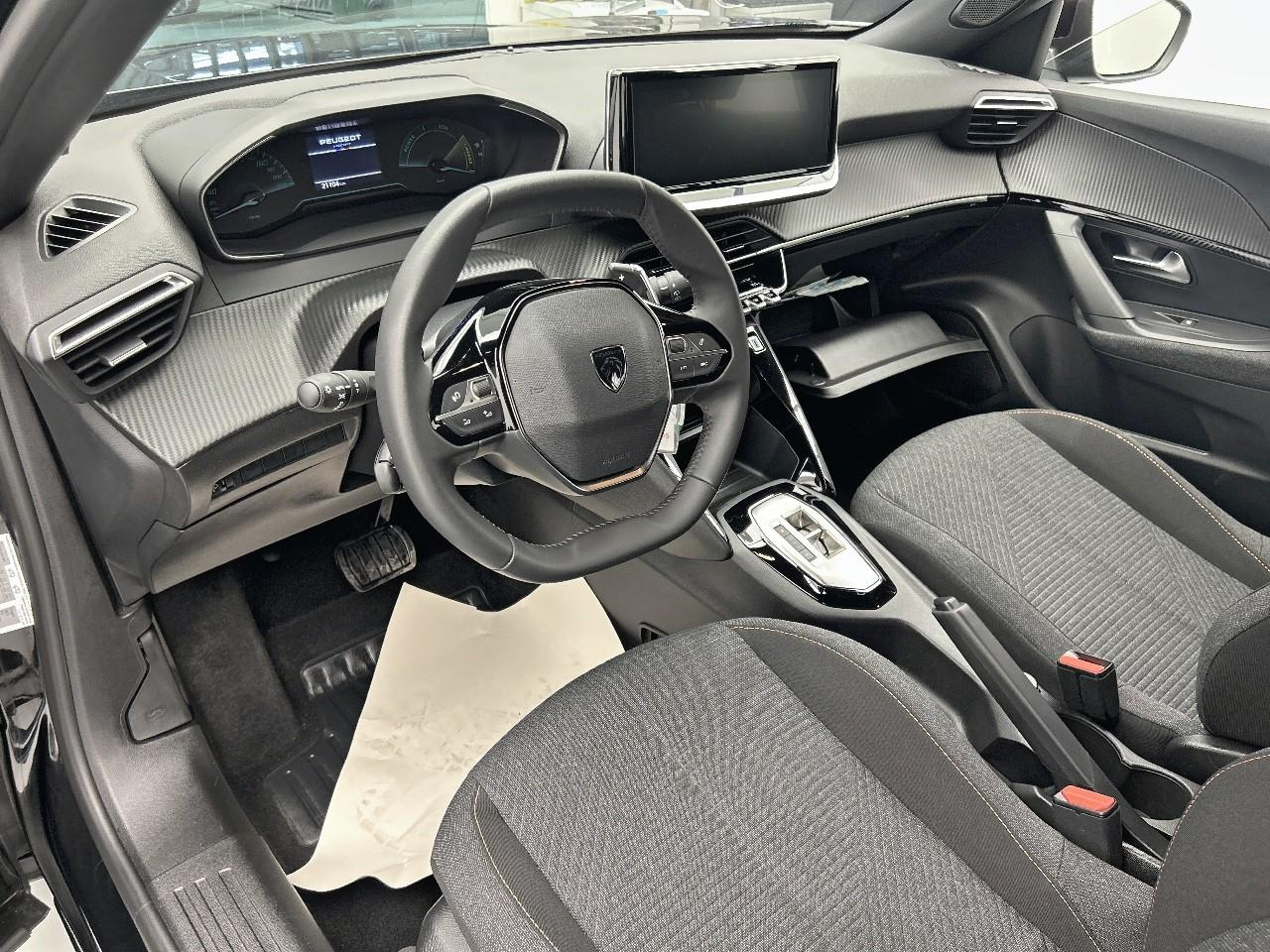 Peugeot 2008 hybrid 145 e-dcs6 style — photo 9