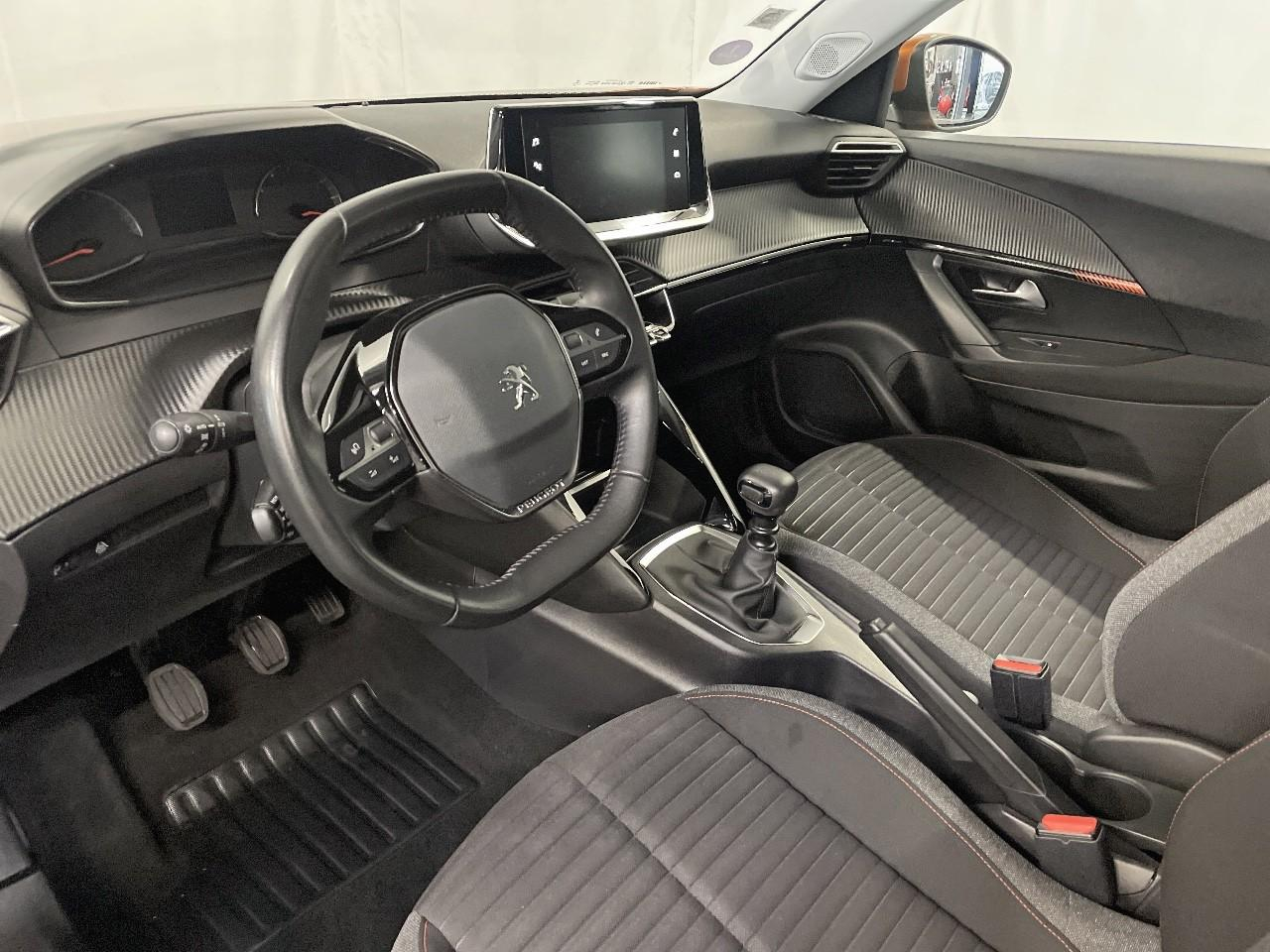 Peugeot 2008 puretech 130 s&s bvm6 active business — photo 9