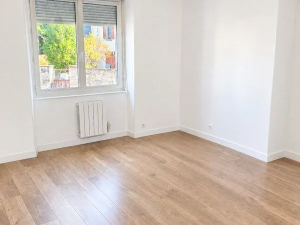 Grand T2 lumineux avec terrasse privatif