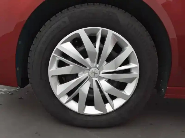 Peugeot 208 bluehdi 100 s&amp;s bvm6 — photo 13