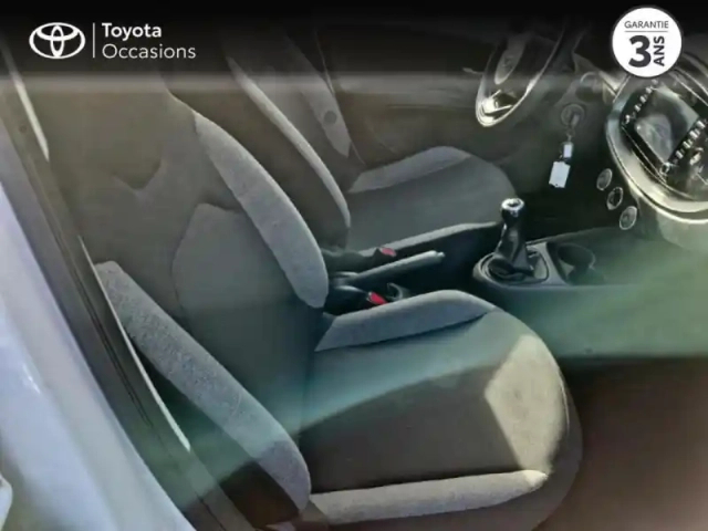 Toyota Aygo X 1.0 vvt-i 72ch dynamic — photo 6