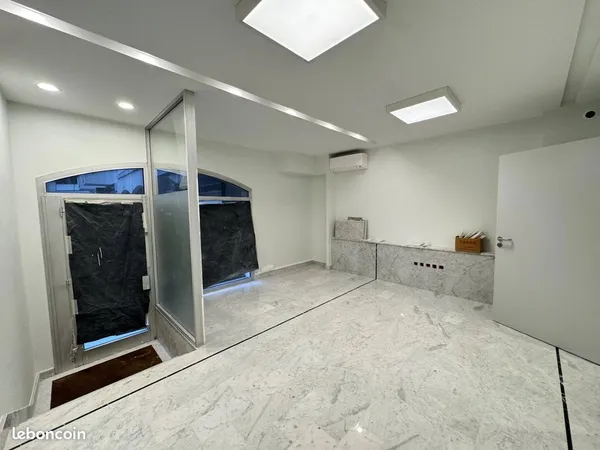 Boutique 82 m² Bry-sur-Marne