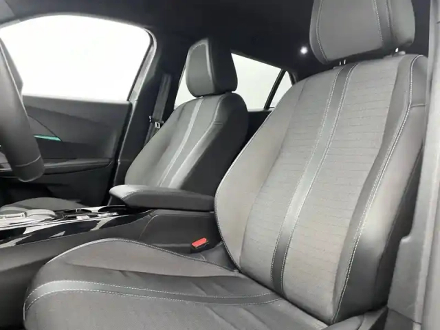 Peugeot 2008 bluehdi 130 s&amp;s eat8 — photo 14