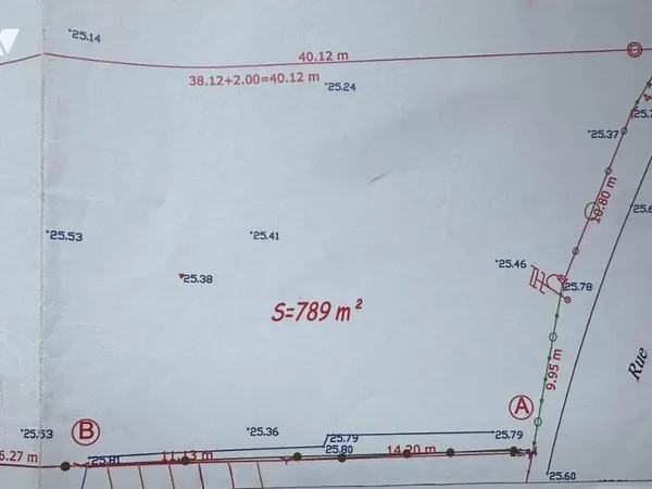 Terrain 789 m²