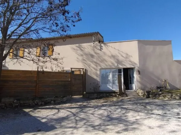 Ensemble immobilier de 2 maisons d'environ 144 m² habitable avec jardin