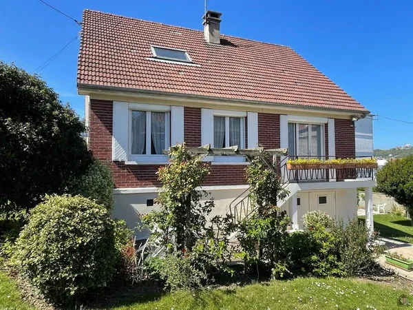 Maison de plain-pied 5 pièces 93 m²