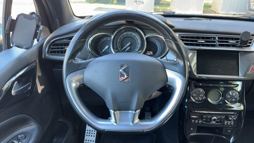 DS DS3 1.6 THP 155 - Chic – 2014 – 148667 km – Essence – Boîte Manuelle — photo 44