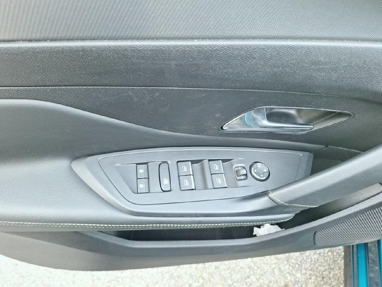 Peugeot 408 phev 225ch gt e-eat8 — photo 12