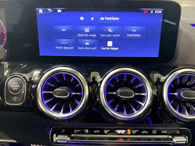 Mercedes Gla 200 d amg line — photo 37