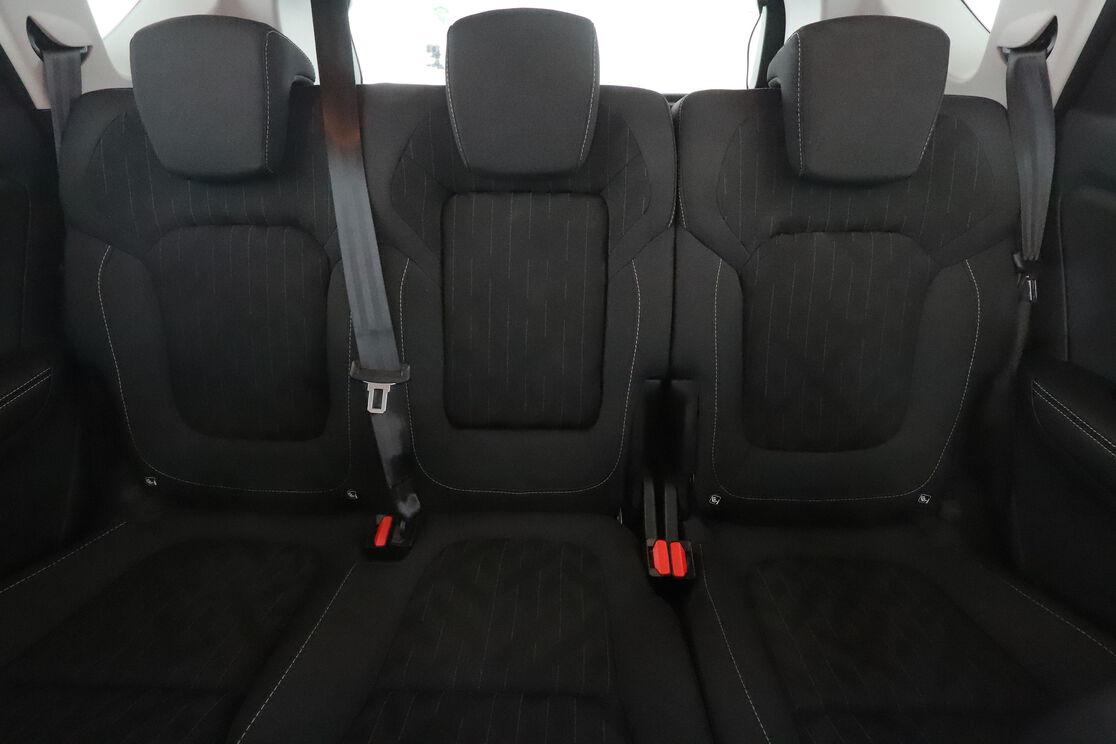 Renault Scenic 1.3 TCe Limited Deluxe — photo 14