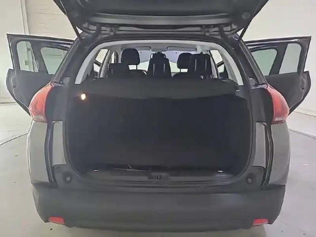 Peugeot 2008 puretech 110ch s&amp;s bvm6 — photo 27