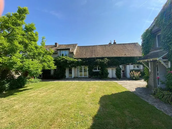 Maison 10 pièces 300 m²