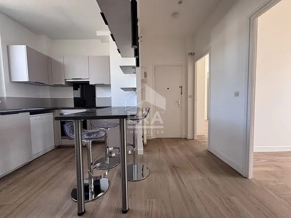 ORLEANS, Hypercentre - Bien rare à la location - Appartement 4 pièces de 82 m² avec chauff inclus + 