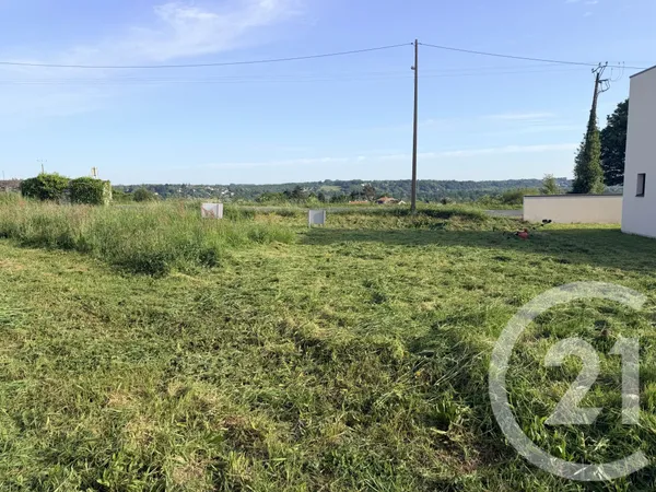 Terrain 595 m²