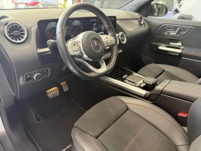 Mercedes Gla 200 d amg line — photo 9