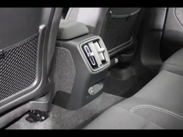 Volvo C40 recharge extended range 252ch ultimate — photo 28