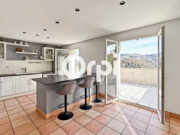 Maison 5 pièces 148 m²