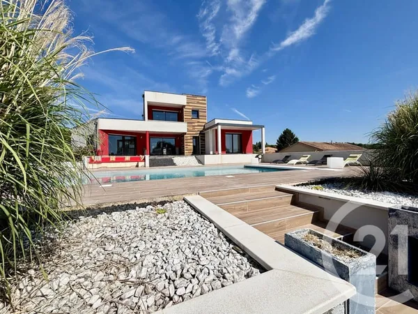 Maison 7 pièces 280 m²