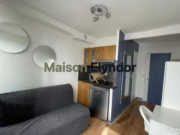 Studio 1 pièce 12 m²