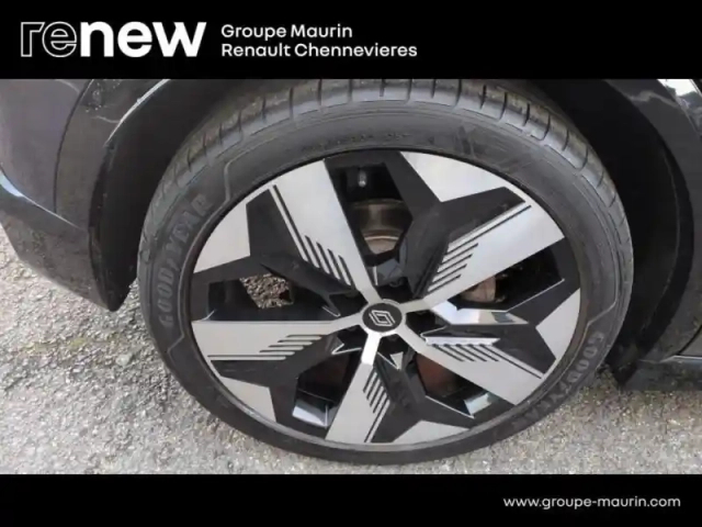 Renault Megane e-tech electric ev60 220ch techno super charge -b — photo 10