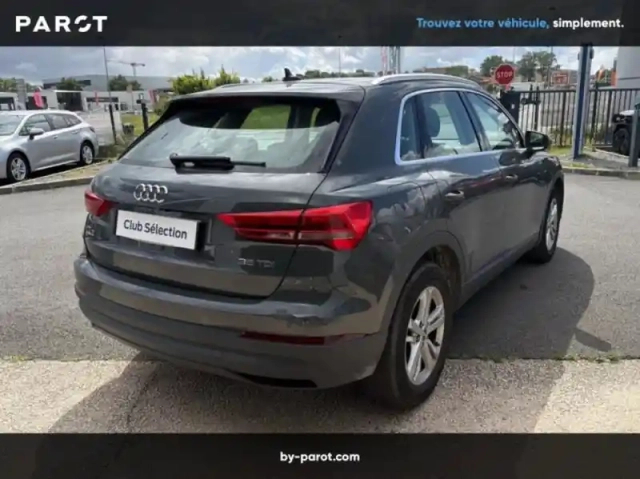 Audi Q3 35 tdi 150ch design s tronic 7 — photo 2