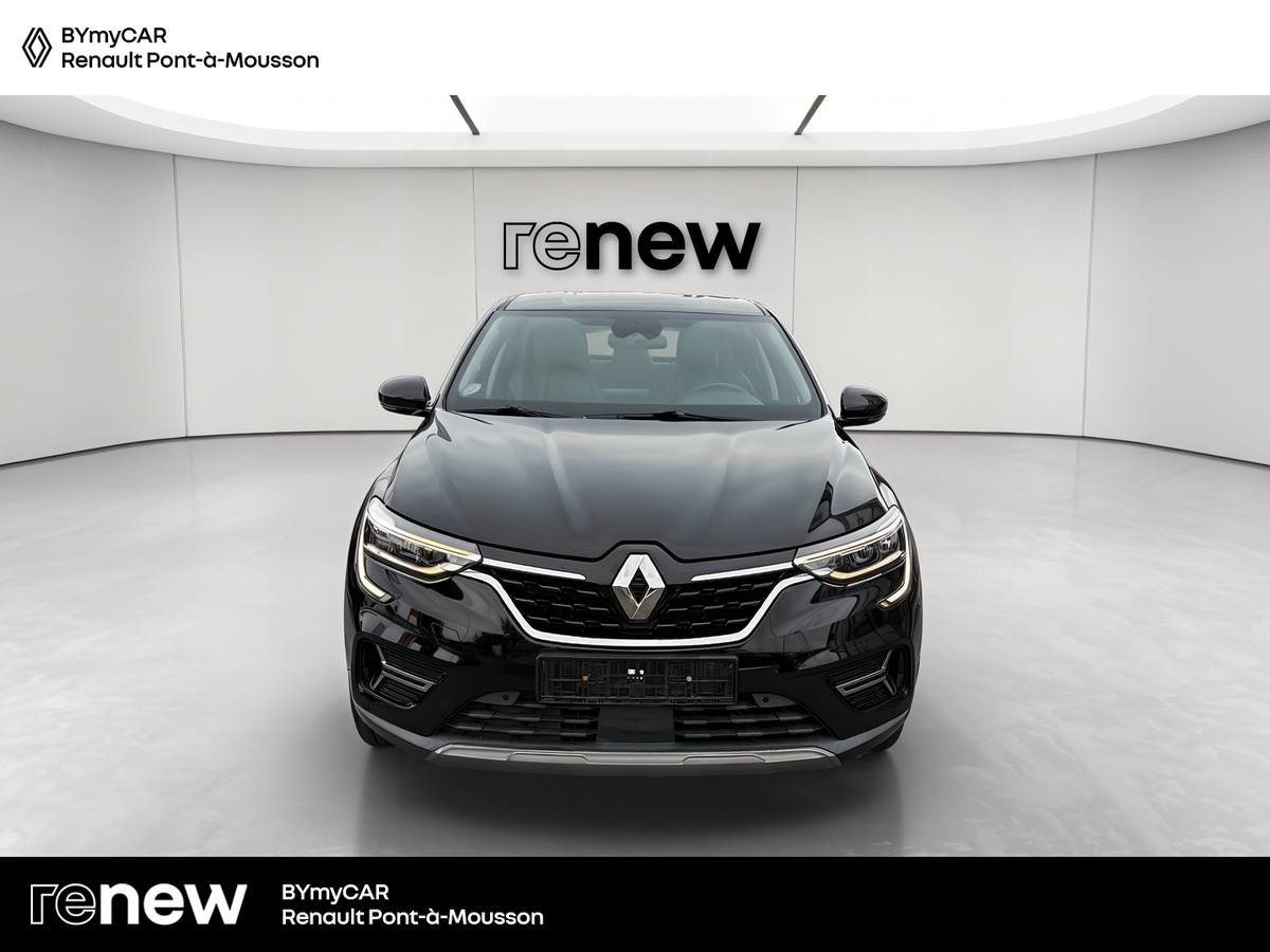 Renault Arkana E-Tech 145 - 21B — photo 8