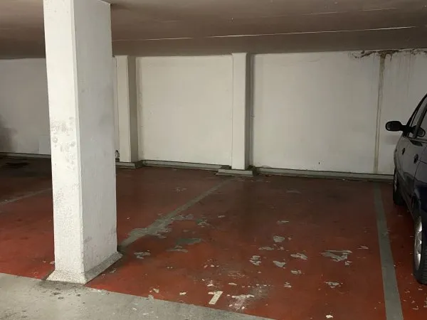 Vend place de parking