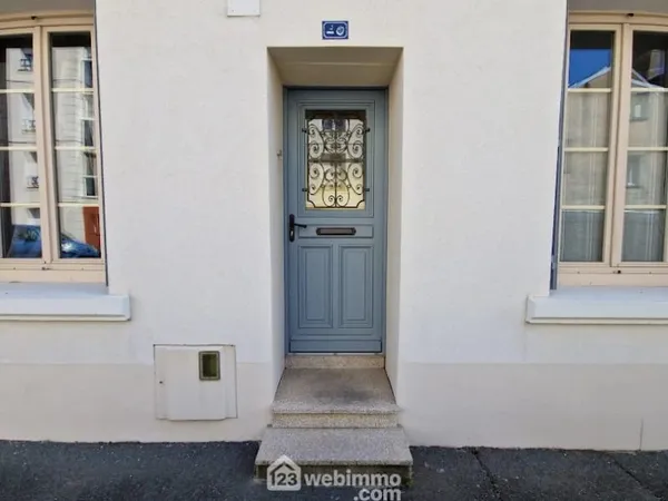Bureaux 6 pièces 151 m²
