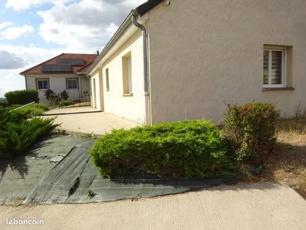Maison individuelle T4 meublée, excellent état, quartier calme Le Creusot 81.62 m² habitables