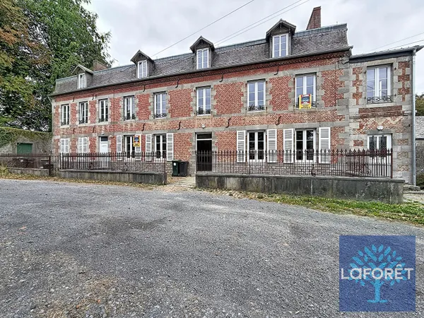 Bureaux 307 m²