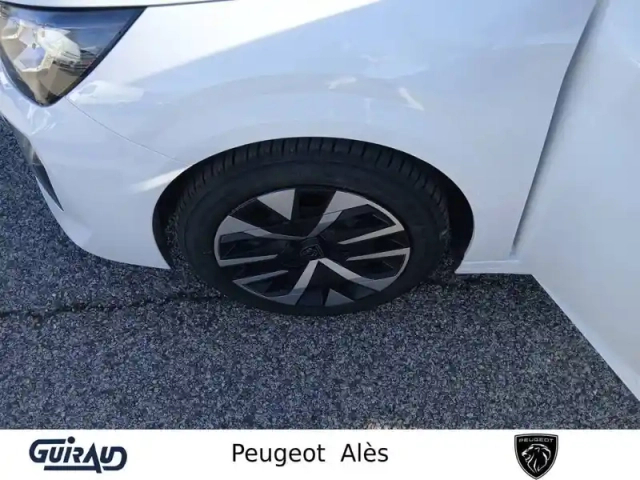 Peugeot 208 puretech 75 s&amp;s bvm5 — photo 12