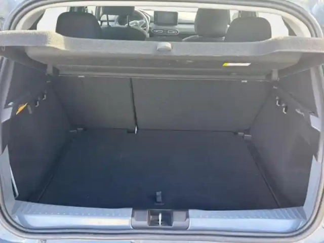Dacia Sandero 1.0 tce 90ch journey — photo 9