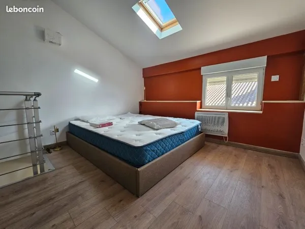 Appartement MEUBLÉ TRIPLEX 40 M2