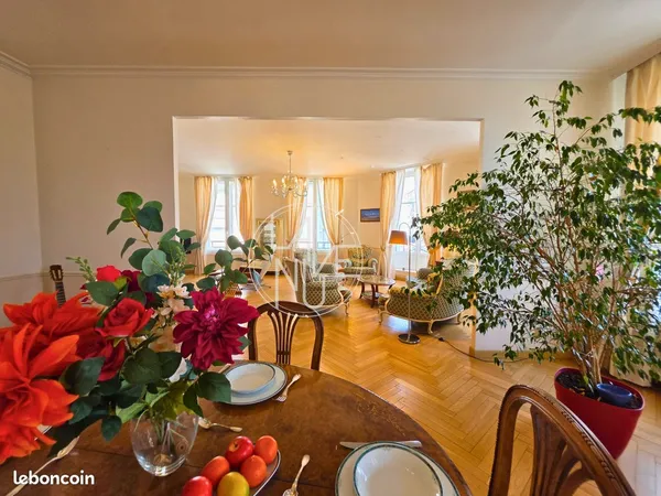 Appartement 4 pièces 155 m²