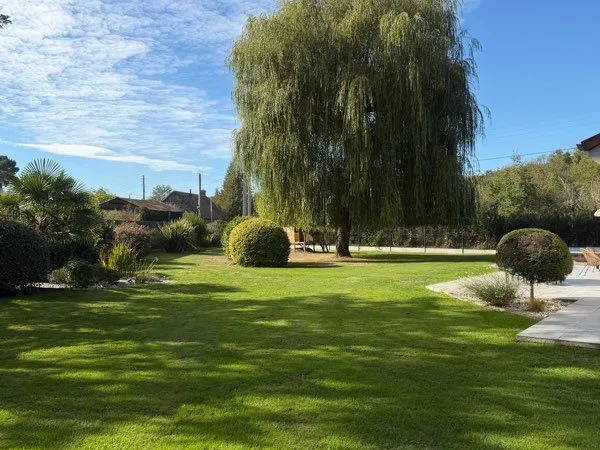 Maison - 7 pièces - 170m2