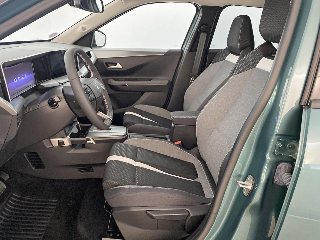 Opel Frontera 1.2 turbo hybrid 145 ch e-dct6 gs — photo 9