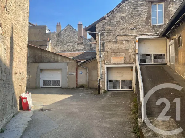 Parking 14 m²