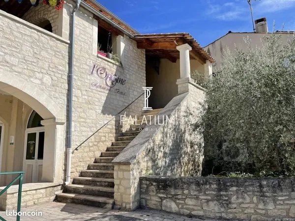 Local commercial 115 m²