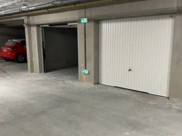 Location box dans garage sécurisé