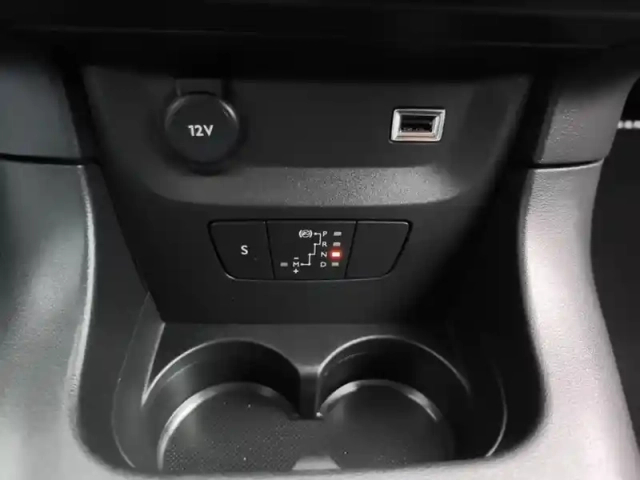 Citroën C3 puretech 110 eat6 elle — photo 13